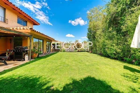 Casa en venta de 4 dorm. en Lo Barnechea