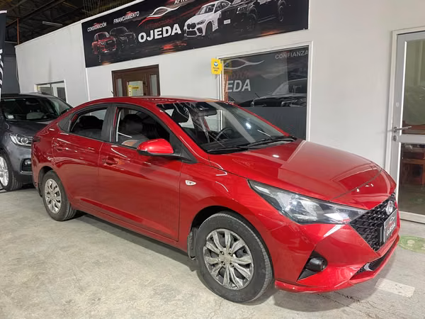 HYUNDAI ACCENT 1.4L 2023 ÚNICO DUEÑO