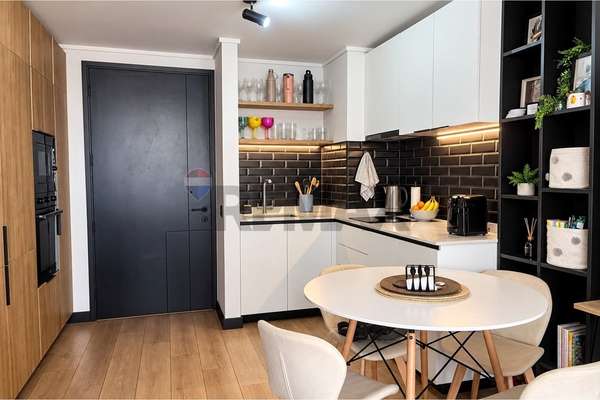 Arriendo 1d 1b estc y bod, metro irarrazabal!!