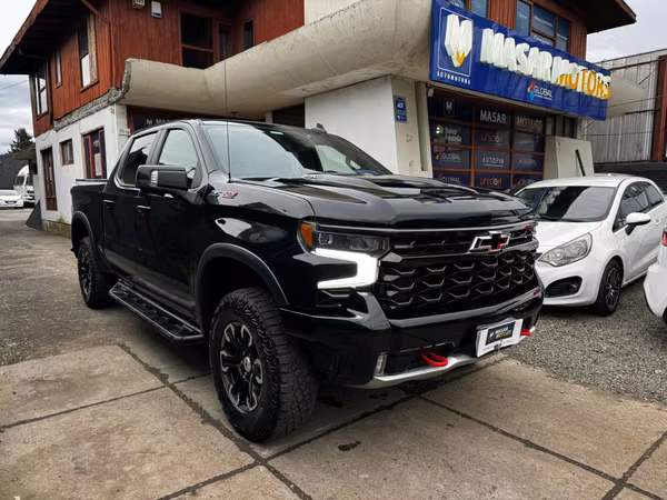 CHEVROLET SILVERADO ZR2 4X4