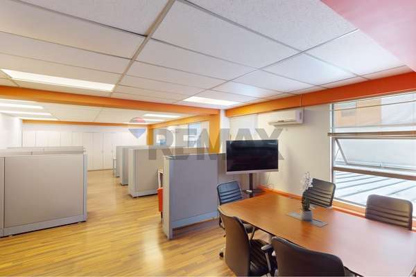 Venta | oficina | providencia | 4p 5b 1e 1b