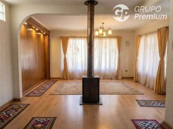 Casa Arriendo 4D 3B conectividad se entrega Remodelada Viña