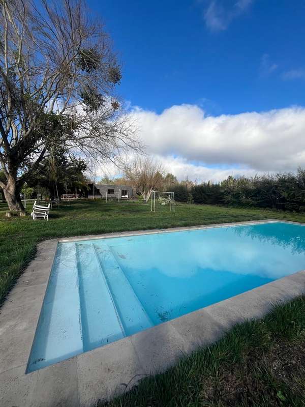 OPORTUNIDAD! PARCELA CON 2 CASAS Y PISCINA EN ISLA DE MAIPO