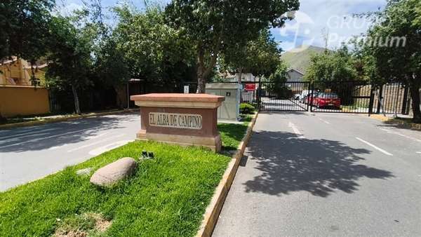 Casa en Condominio 3D - 3B con quincho - Valle Lo Campino