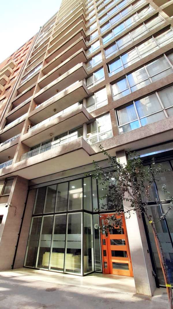 Hermoso Departamento Metro Santa Ana Autopistas Pleno Centro