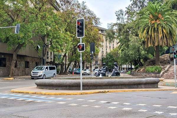 Departamento 2d 1b metro santa lucía airbnb