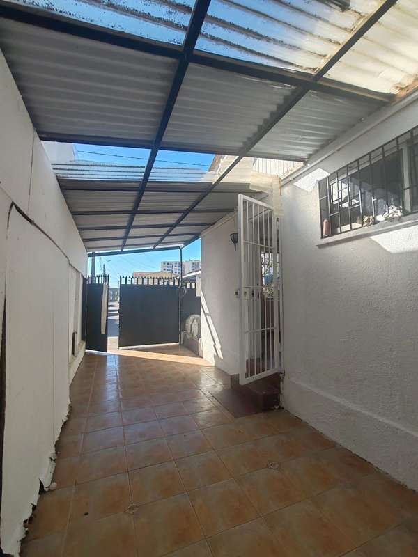 CASA  UBICADA EN GOMEZ CARREÑO,VIÑA DEL MAR