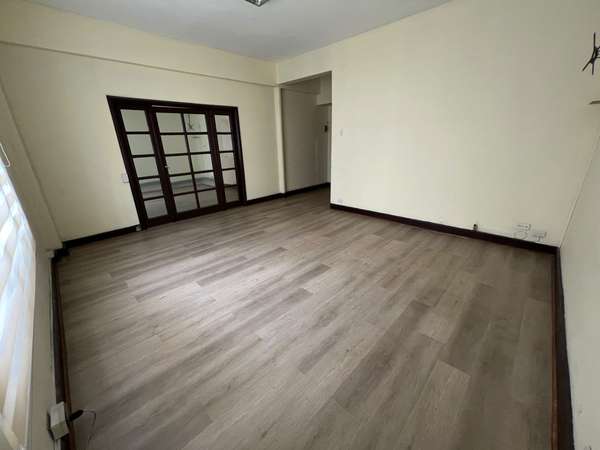 ARRIENDO OFICINA EXCELENTE UBICACION PLENO CENTRO CIVICO