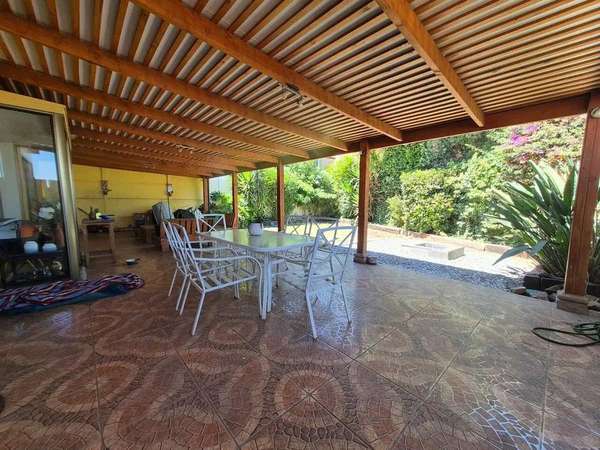 Casa de 2 pisos en Lo Canas, terreno 302 m2 (187202)