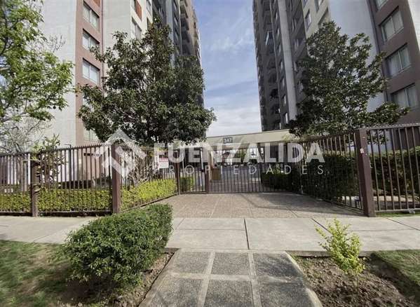 Departamento en venta de 2 dorm. en La Cisterna