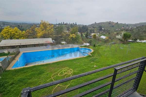 Parcela 5.000 m² con casa y  piscina melipilla