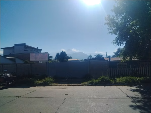 Se Vende Terreno en La Calera, Frente a Estadio Nicolas Chahuan