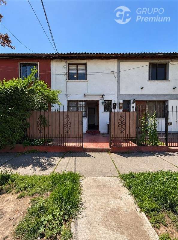 Casa en arriendo en calle Bernardo Cruz, San Felipe