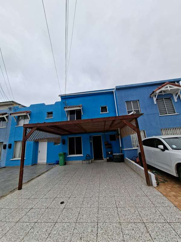 Arriendo casa amoblada condominio sector norte