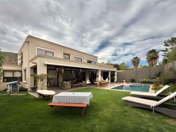 CASA EN CONDOMINIO CERRADO, LOS TRAPENSES, LO BARNECHEA