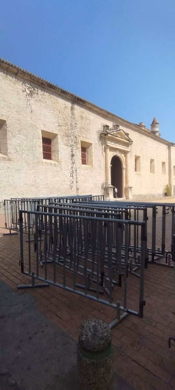 VALAS DE CONTENCION EN ALQUILER