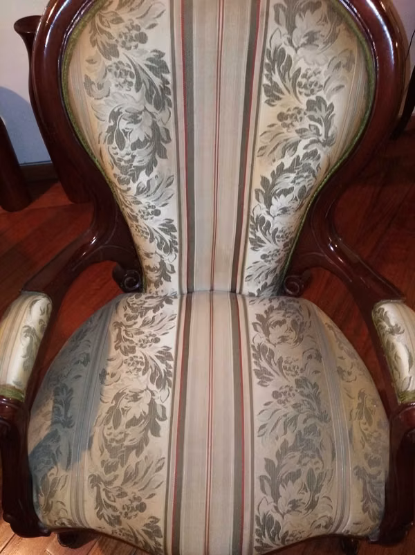 Room isabelin chairs