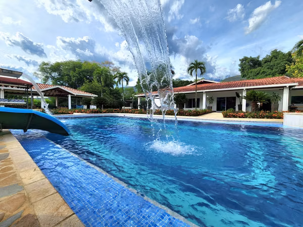 FARM RENTAL IN BUCARAMANGA IN SPRING