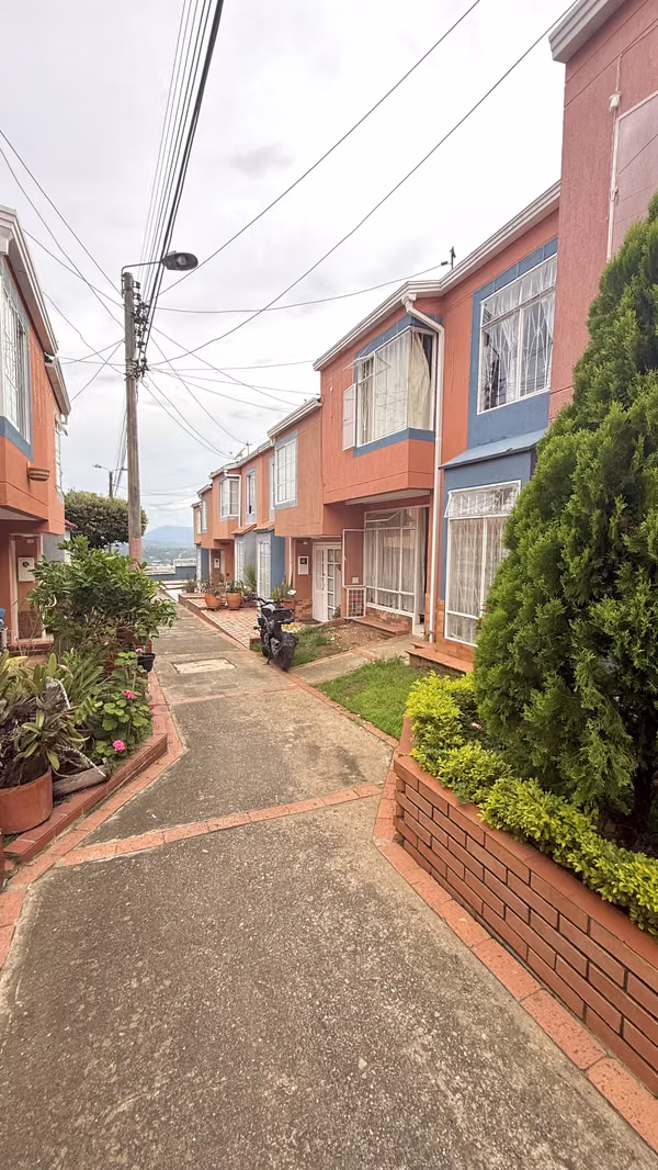 VENTA  CASA TOLEDO PLATA. CONJUNTO CAMPO REAL