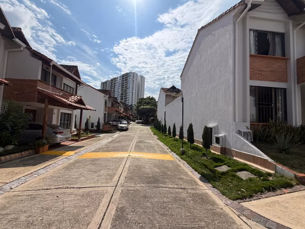 SALE HOUSE CANAAVER. SET ALAMOS PARK