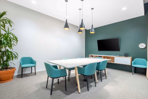 Rental of beautifully designed offices for 5 people in Medellin, Celestial House