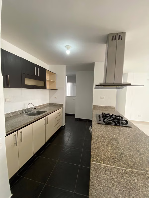 Beautiful and Spacious fit in rental Villa Carolin- Admon included in the canon