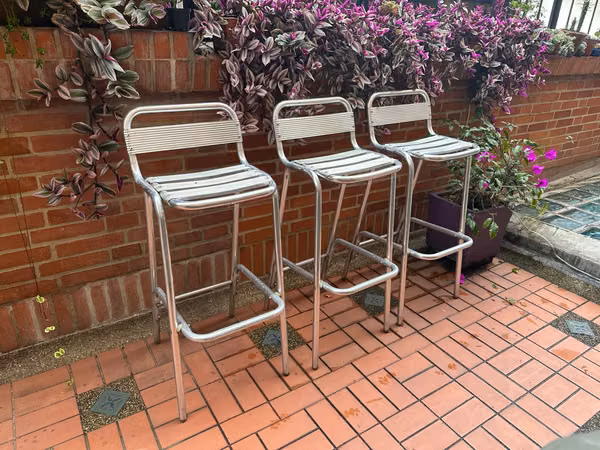 Metal chairs x3
