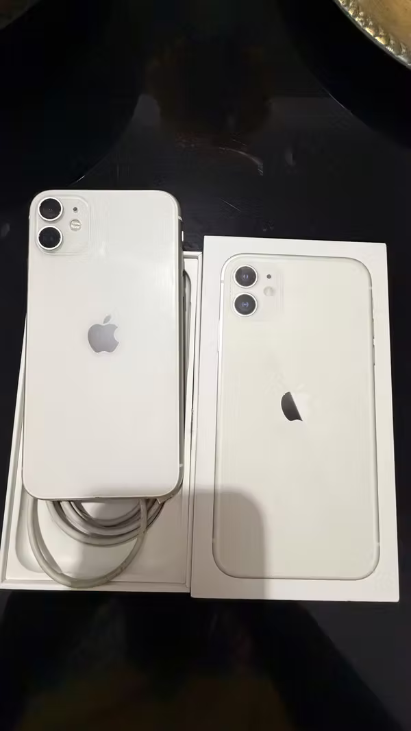 128 GB iPhone 11