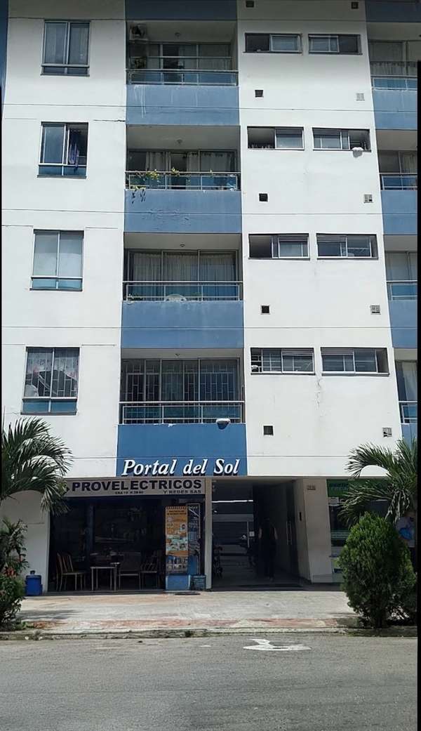 VENTA APARTAMENTO GRANADA. EDIFICIO PORTAL DEL SOL