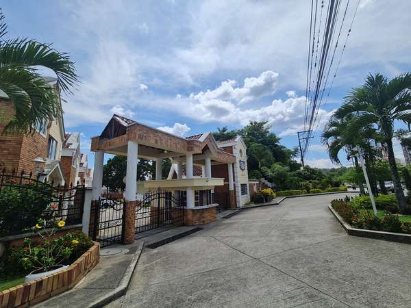 VENTA CASA CAÑAVERAL CONJUNTO CAÑAVERAL DE LA RIVIERA