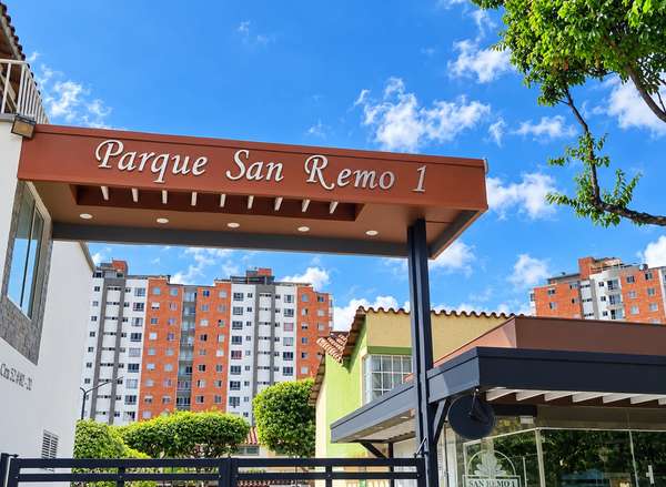 VENTA CASA CIUDADELA REAL DE MINAS. CONJUNTO PARQUE SAN REMO 1