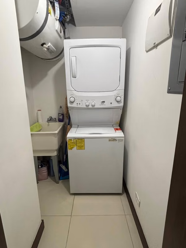 Mudanza inmediata hermoso apartamento Ü nunciatura, con muebles
