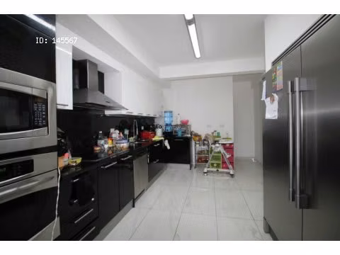 CONDOMINIO EN VENTA EN SANTA ANA