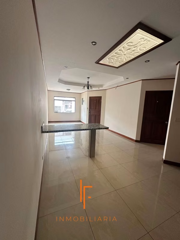 Casa con Amplio Lote en Condominio, Tejar Cartago