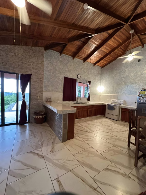 Casa con vista al Mar Juanilama  Esparza, Puntarenas
