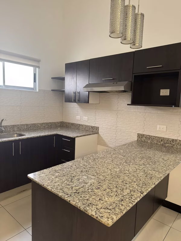 VENTA CONDOMINIO LOS PRÍNCIPES GUACIMA