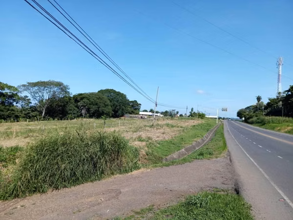 Venta 8000 m2 en Orotina sobre la 27 para Uso Comercial/Industrial.