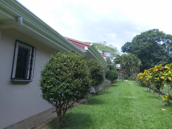 VENTA DE CASA EN SAN MATEO ALAJUELA CON PISCINA