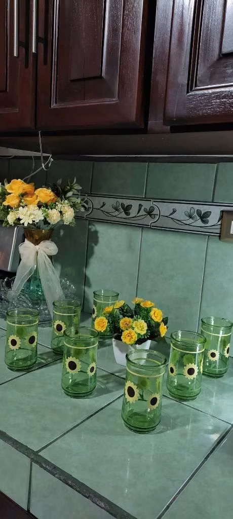 2 juegos de vasos de Girasoles