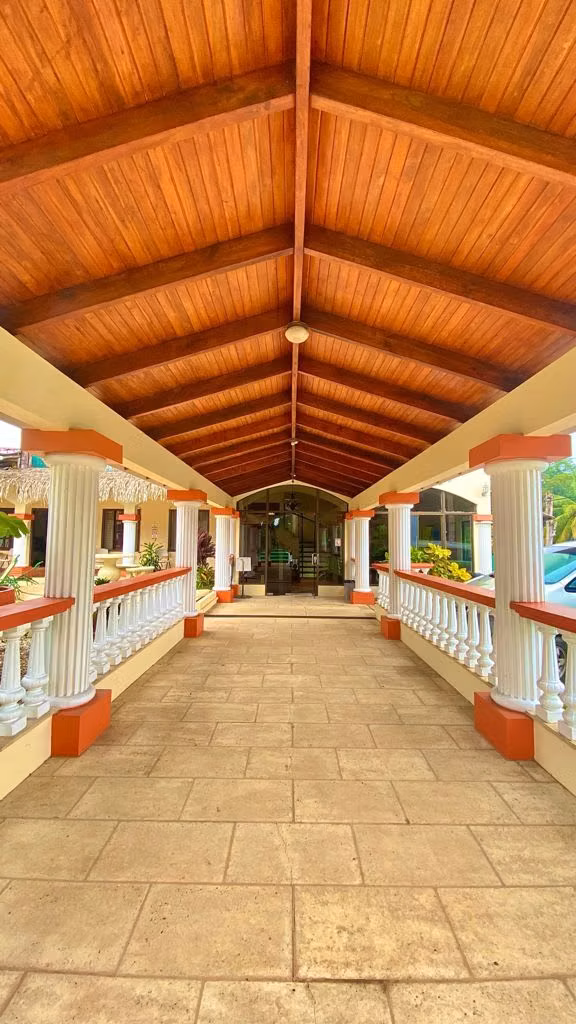 Se vende Hotel Boutique en Playa Carillo, Guanacaste, Costa Rica.