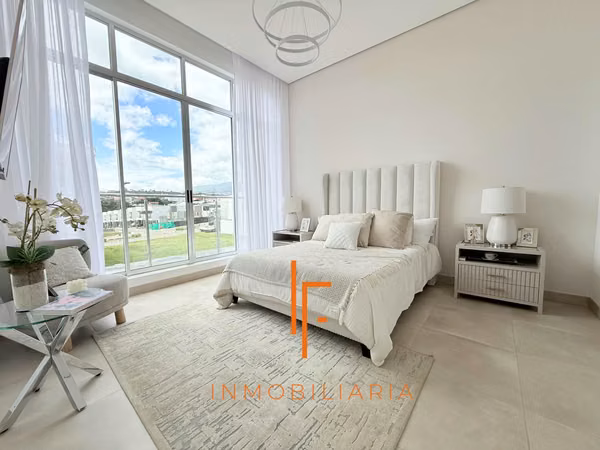 Venta de Casa con Lote de 200 m2 y Amenidades en Condominio, Curridabat