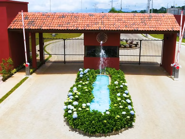 SE VENDE LOTE, CONDOMINIO SANTA RITA, LA CEIBA - ALAJUELA