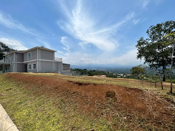 Hacienda Natura, beautiful Lot, amazing view!