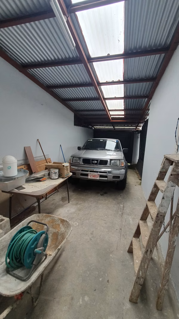 UCR, San Pedro, Casa 1 piso, 5 cuartos, Urb. El Cedral,