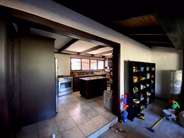 VENTA ESCAZÚ, BELLO HORIZONTE, CASA CON GRAN TERRENO