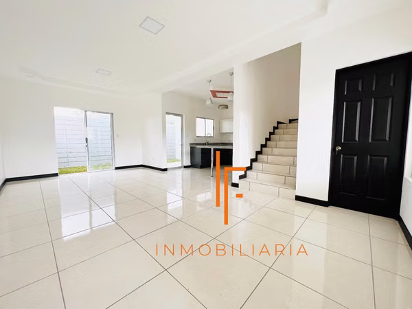 Se Alquila Moderna Casa en Condominio cerca de Curridabat