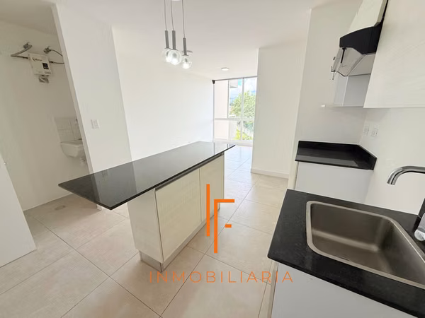 Apartamento de 3 habitaciones en Curridabat