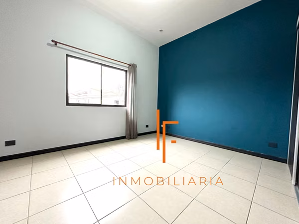 Venta de Casa en Condominio con Amenidades, cerca de Curridabat
