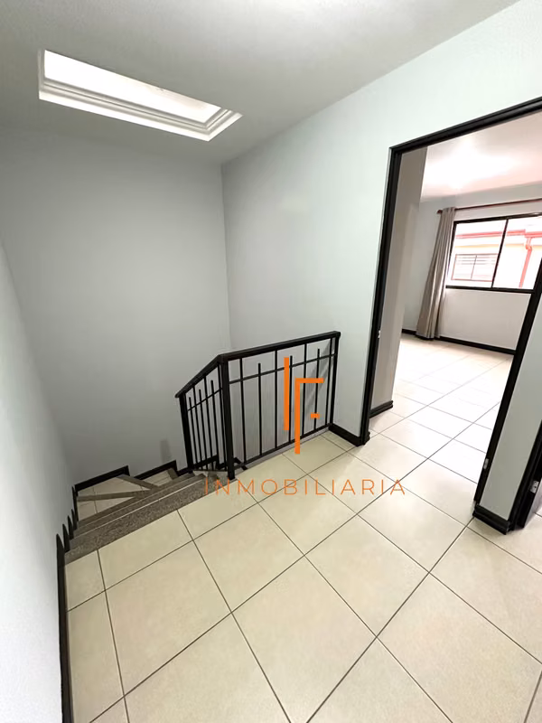 Venta de Casa en Condominio con Amenidades, cerca de Curridabat