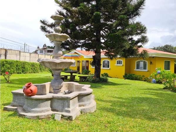 Land for Sale with two beautiful houses in Coronado 6987044